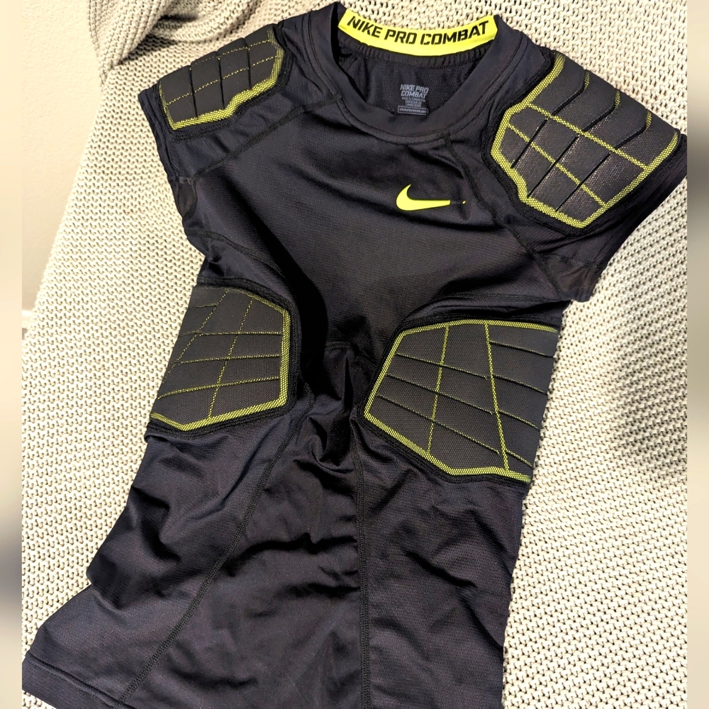 Nike Youth Pro Combat Football Shirt